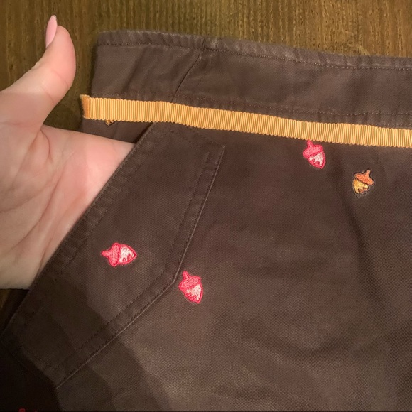 Lilly Pulitzer Acorn Embroidery Skirt - Perfect for Thanksgiving 🍁🦃🍁 - Picture 2 of 4